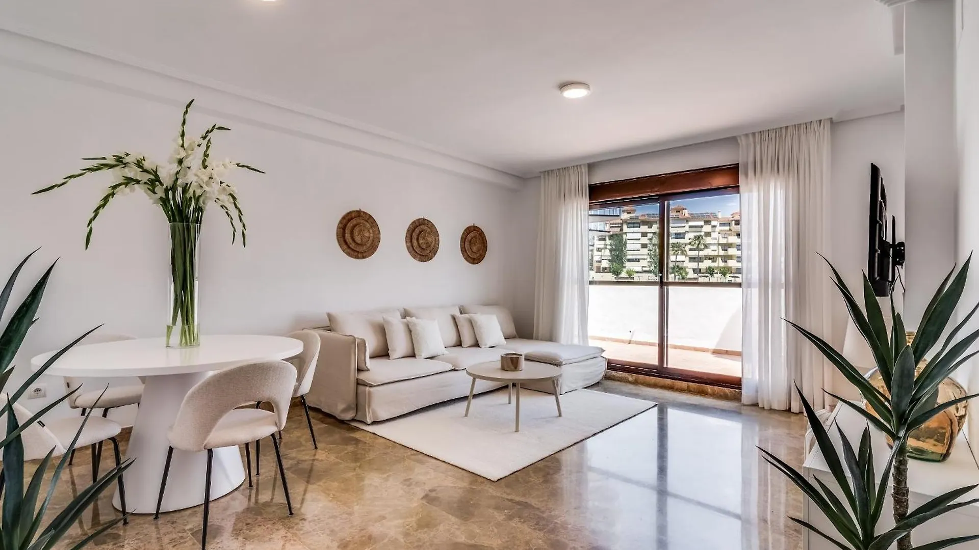 Nieuw Ingericht Penthouse Met Ruim Dakterras Apartment Estepona
