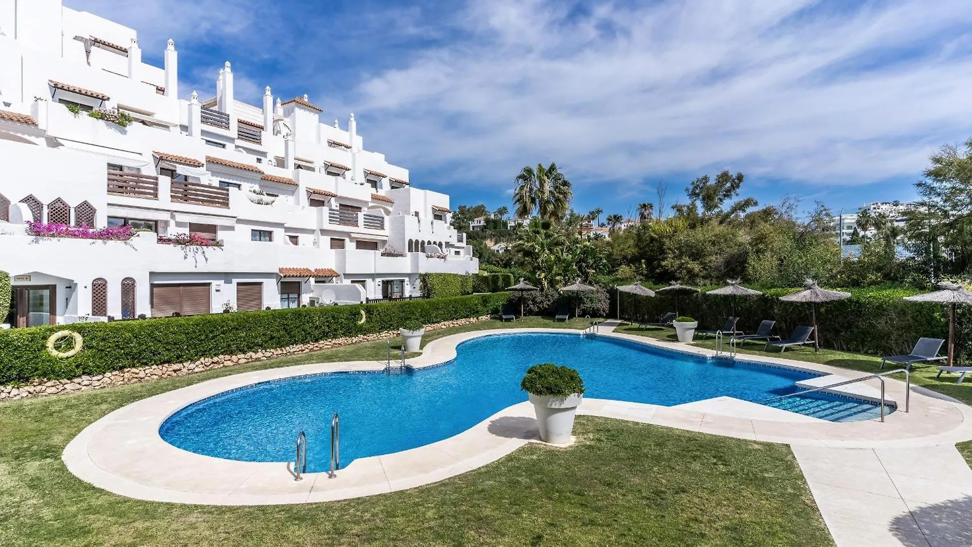 Nieuw Ingericht Penthouse Met Ruim Dakterras Apartment Estepona