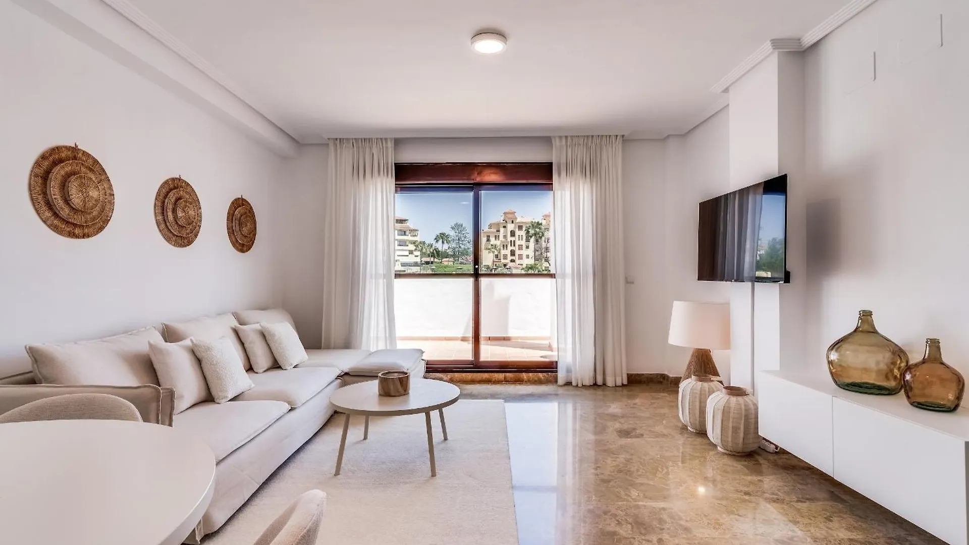 Nieuw Ingericht Penthouse Met Ruim Dakterras Apartment Estepona Spain