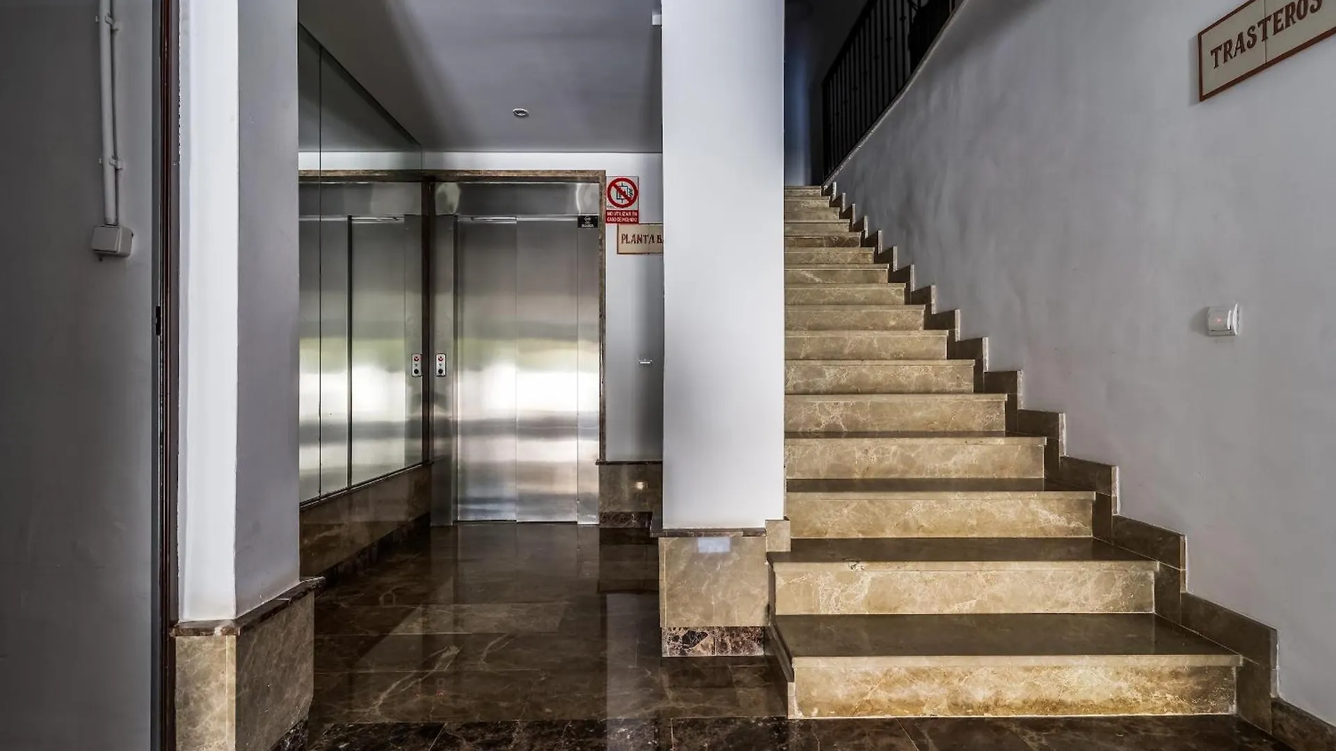 Nieuw Ingericht Penthouse Met Ruim Dakterras Apartment Estepona 0*,  Spain