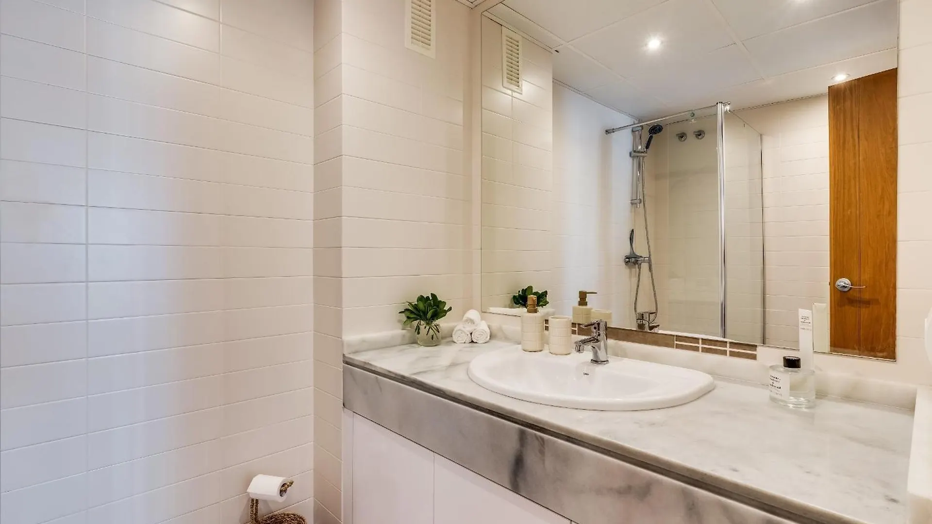 Nieuw Ingericht Penthouse Met Ruim Dakterras Διαμέρισμα Εστεπόνα Ισπανία